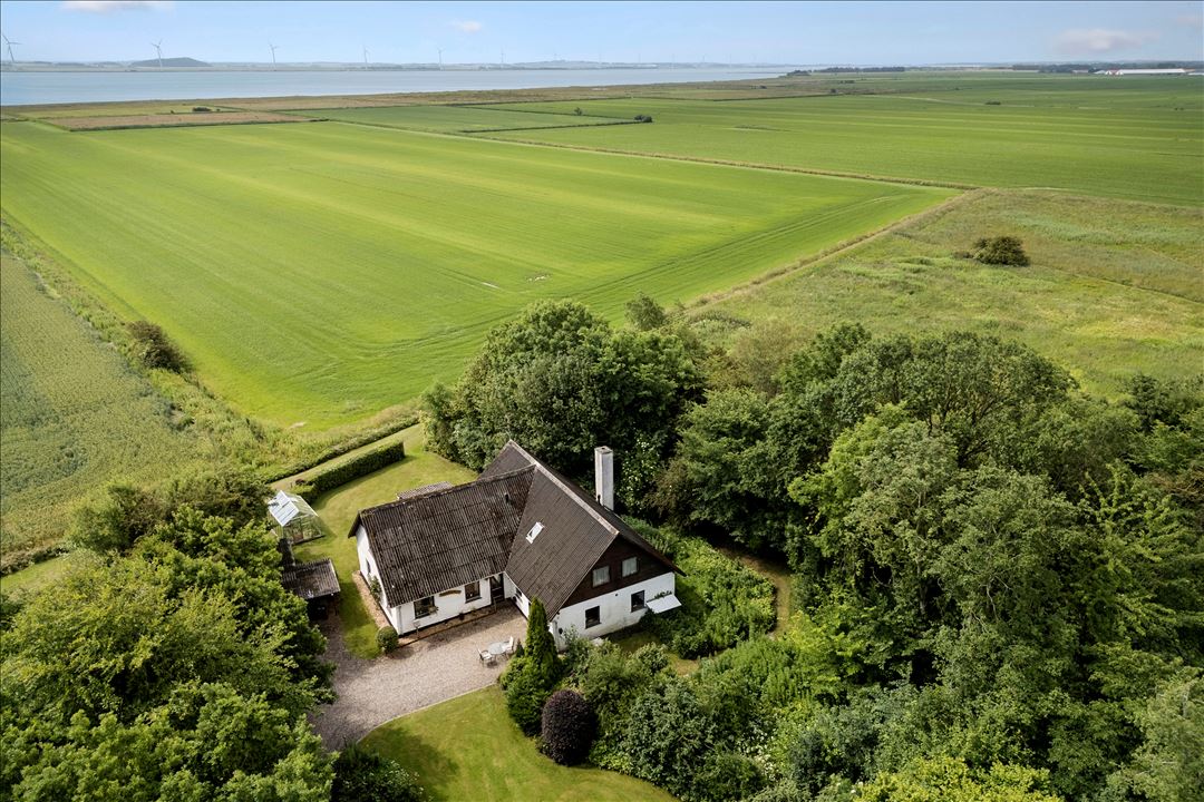 Ældre Landejendom, Attrupvej 27, Attrup 9460 Brovst