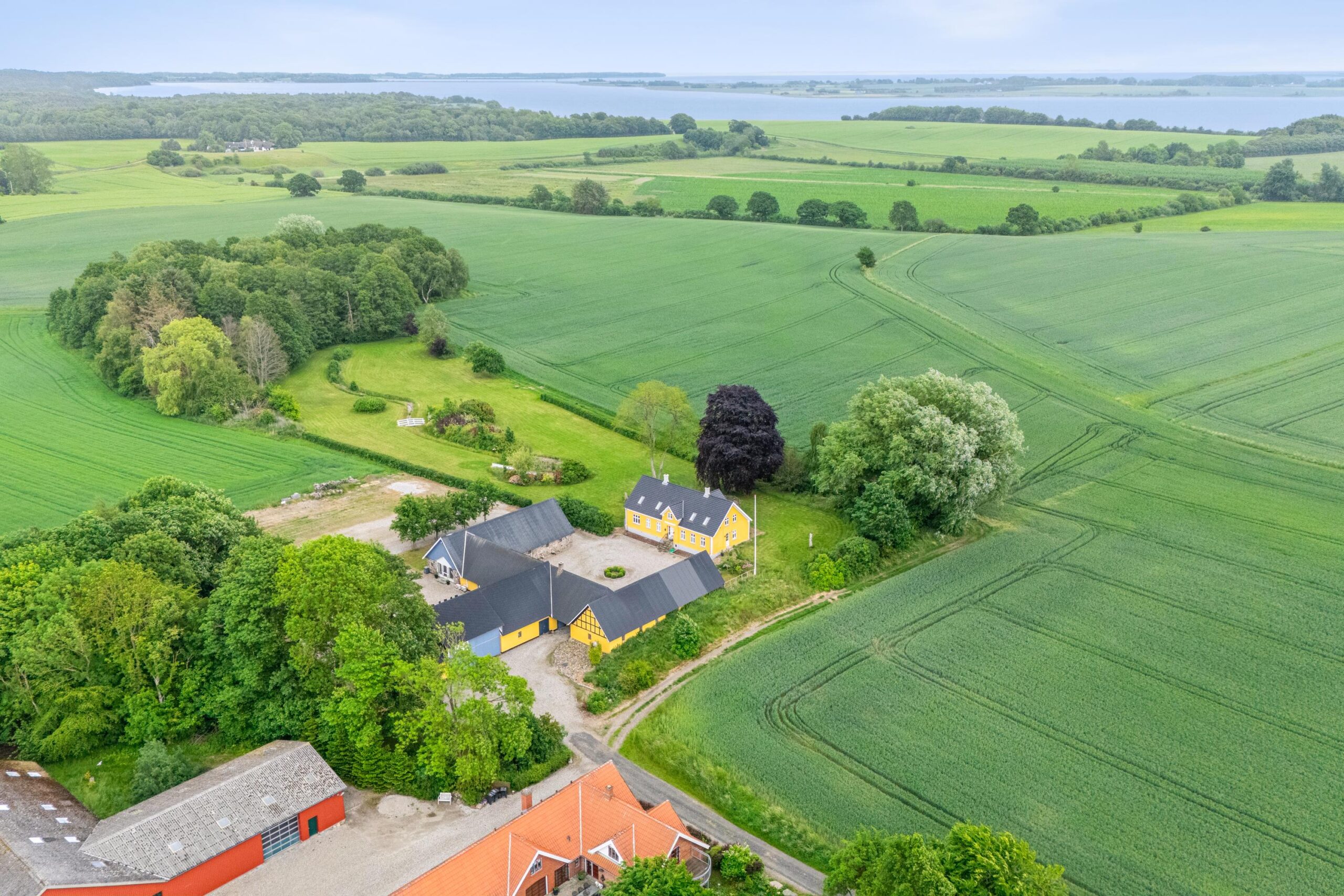 Eget landsted med erhverv, Vorsøvej 9, Søvind 8700 Horsens