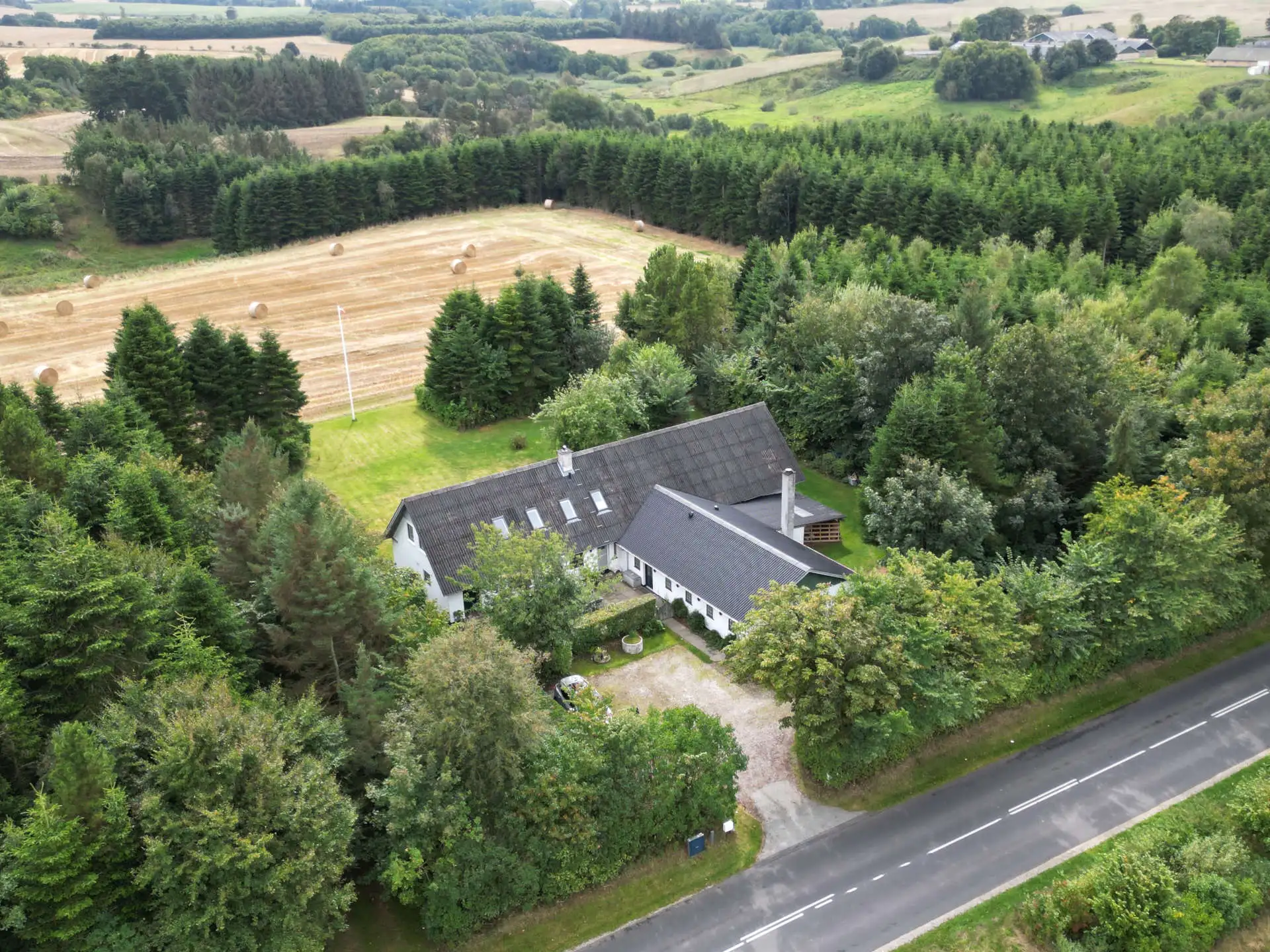 Jagtejendom på 10 ha , 9900 Frederikshavn.