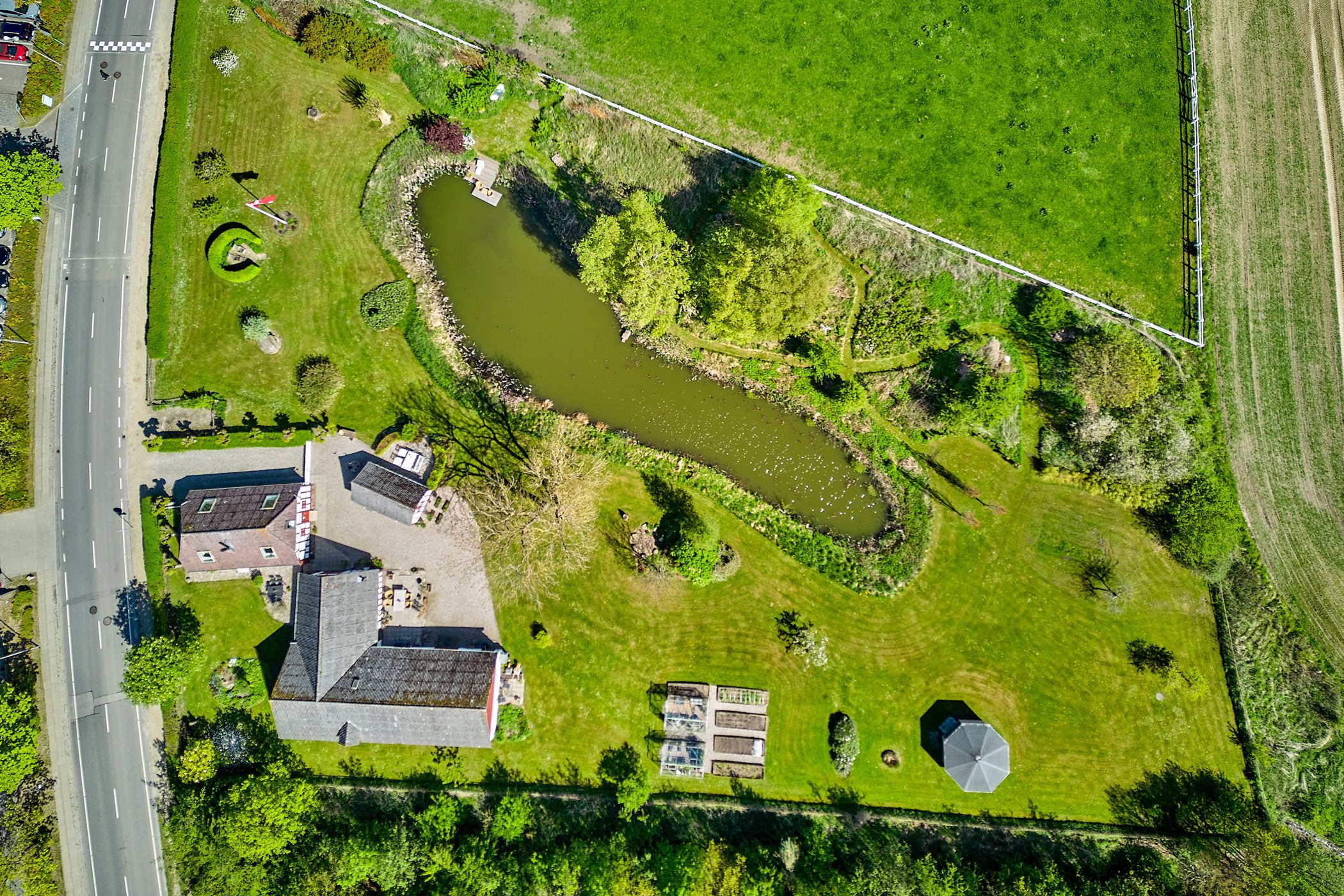 Højvangsalle 55 8700 Horsens, Landejendom tæt på by, skov og fjord