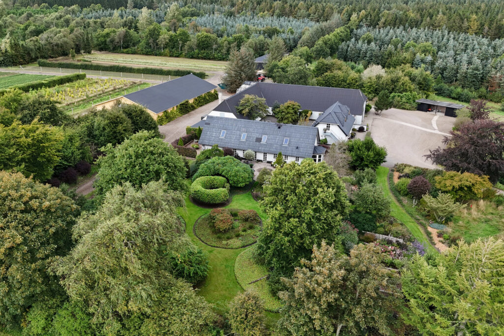 Jagt- og naturejendom med sublim beliggenhed